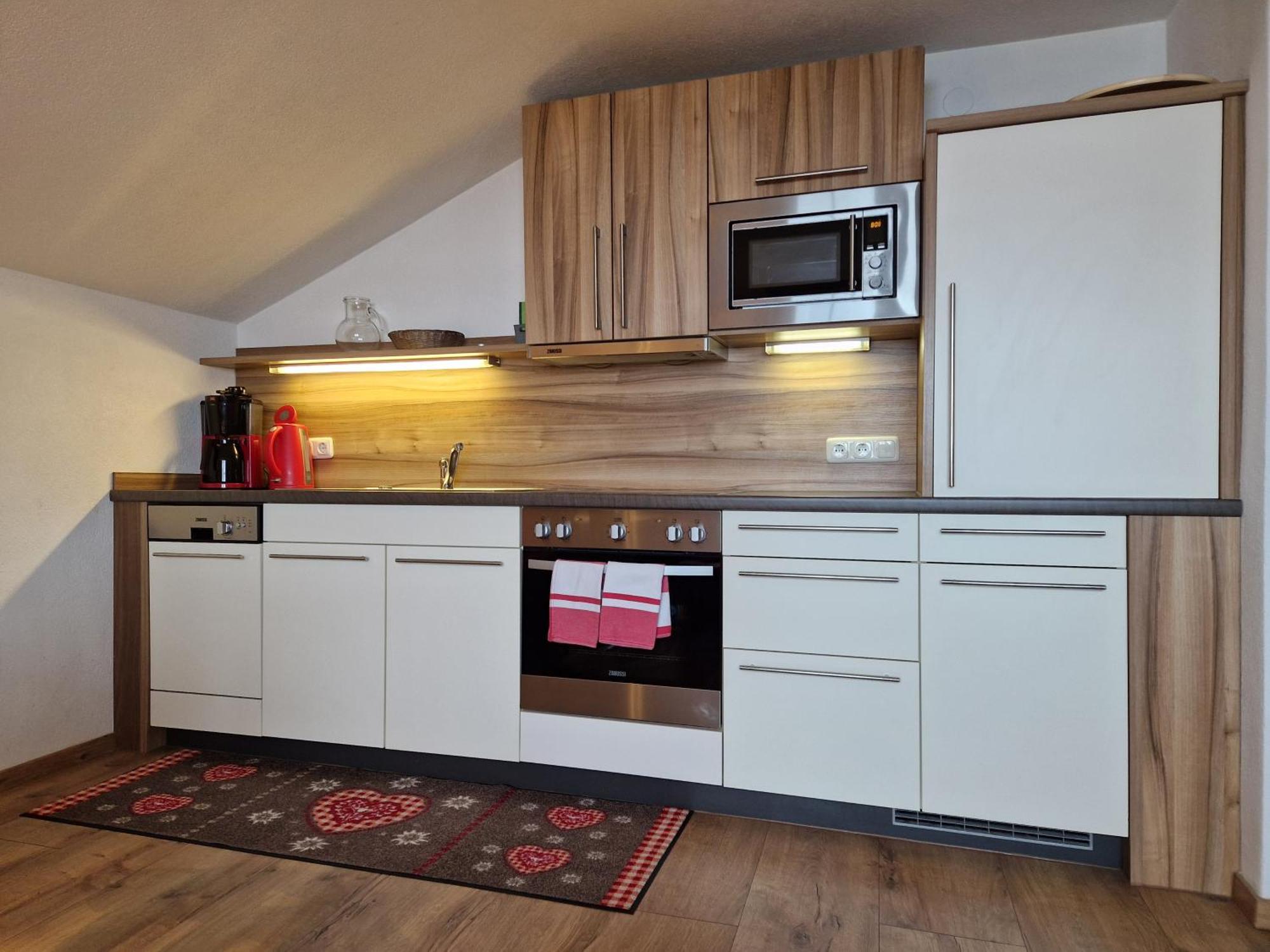 Apartahotel Alpenhof Waengle 3*